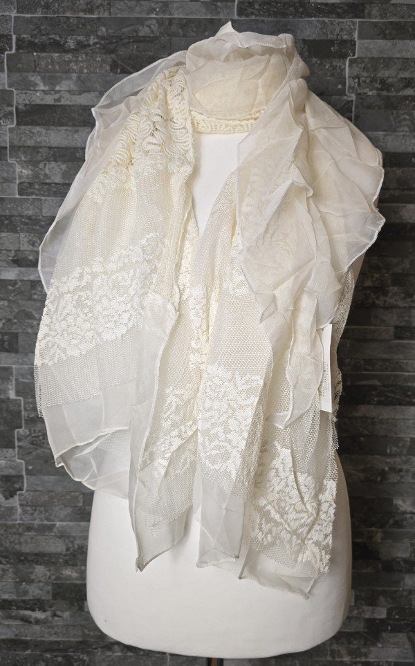 Cream Lace Frilly Scarf SXY1217