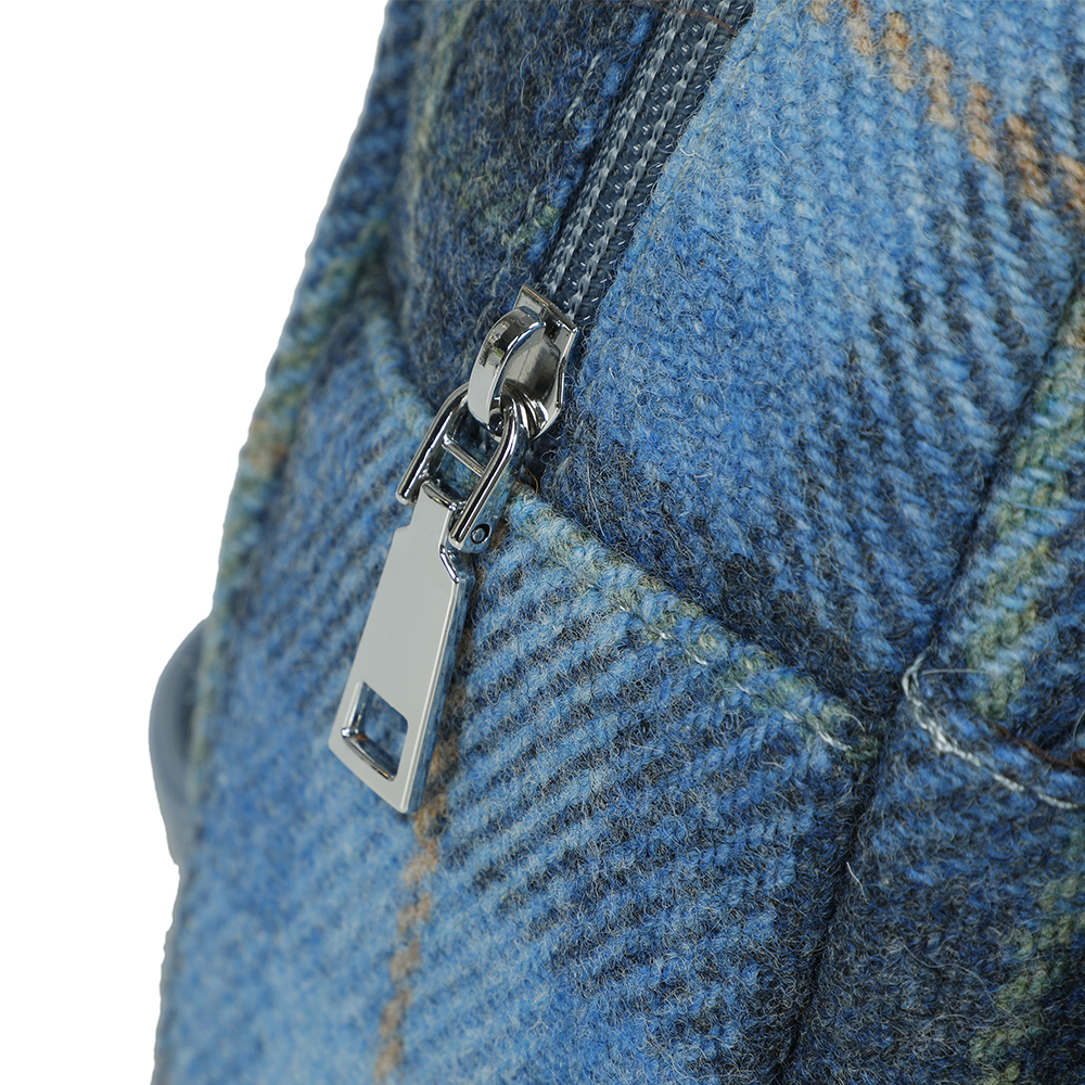 Strathurie Fashion Accessory Wholesaler Glasgow a zipper on a blue plaid backpack