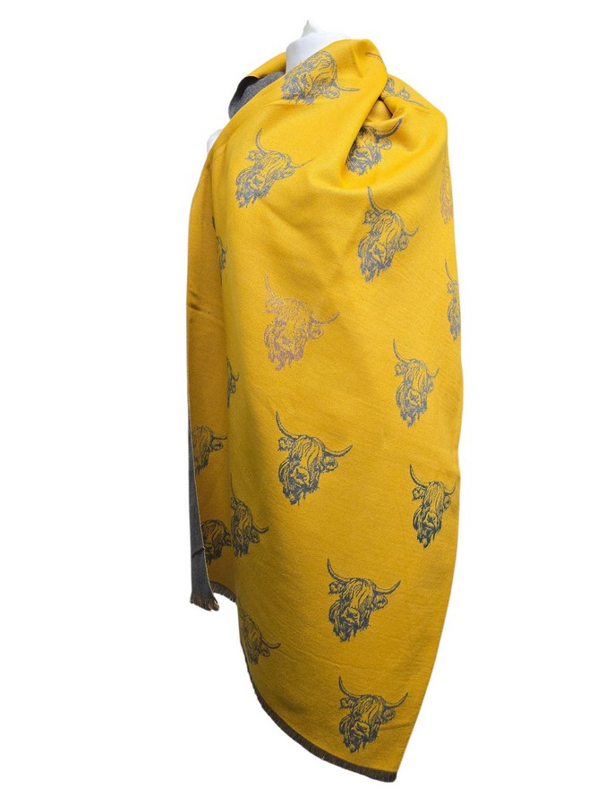 Strathurie Fashion Accessory Wholesaler Glasgow Reversible Highland Cow Cashmere Blend Scarf Fringe Trim Light Yellow